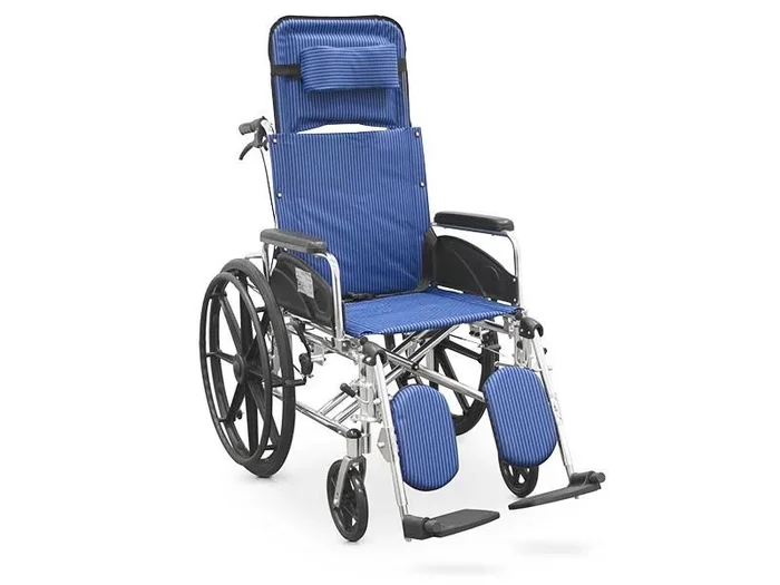 Silla de ruedas de aluminio con reposacabezas y reposapiés elevable